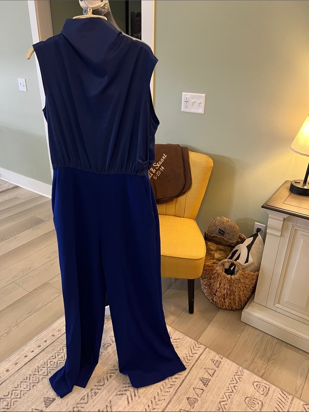 Donna Karan Sleeveless Navy Blue Wide-Leg Jumpsuit